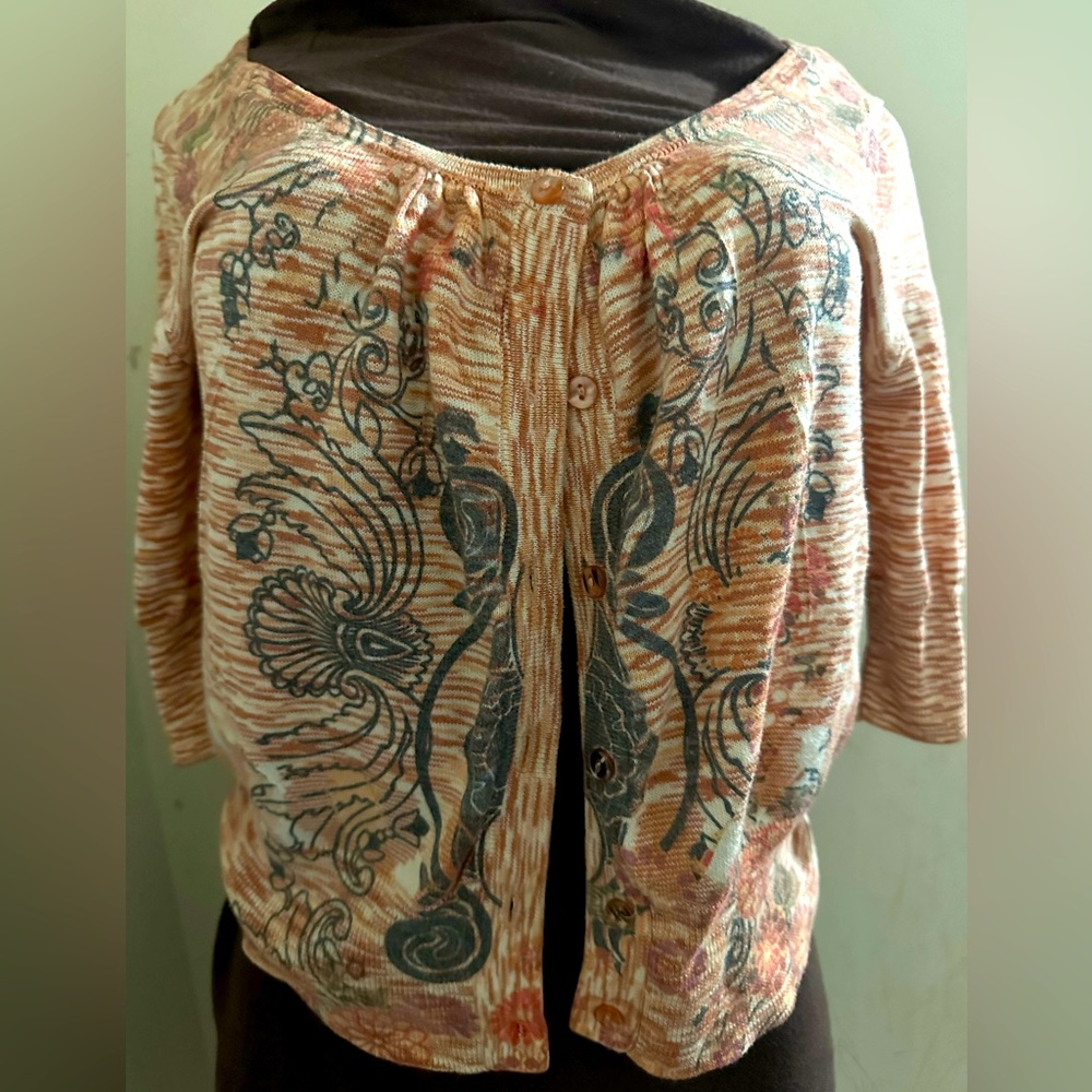 New Crop sweater light weight size medium